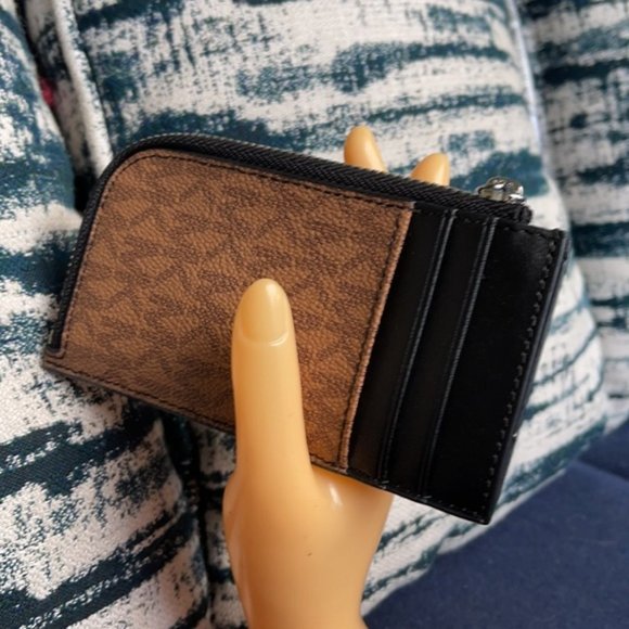 Michael Kors L Zip Mini Wallet - Picture 16 of 16